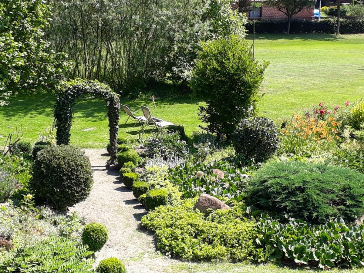 Naturhotel Hof Ehlers Bergen  Bagian luar foto