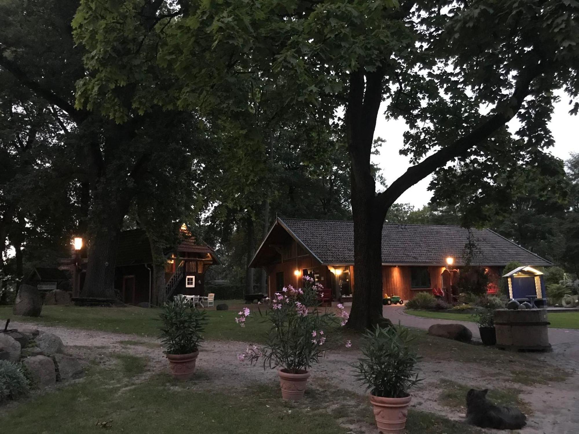 Naturhotel Hof Ehlers Bergen  Bagian luar foto